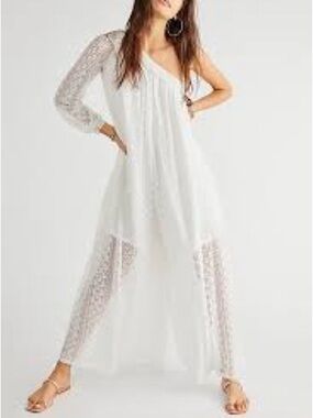 Muche et muchette One-Shoulder Valentine Lace Jumper